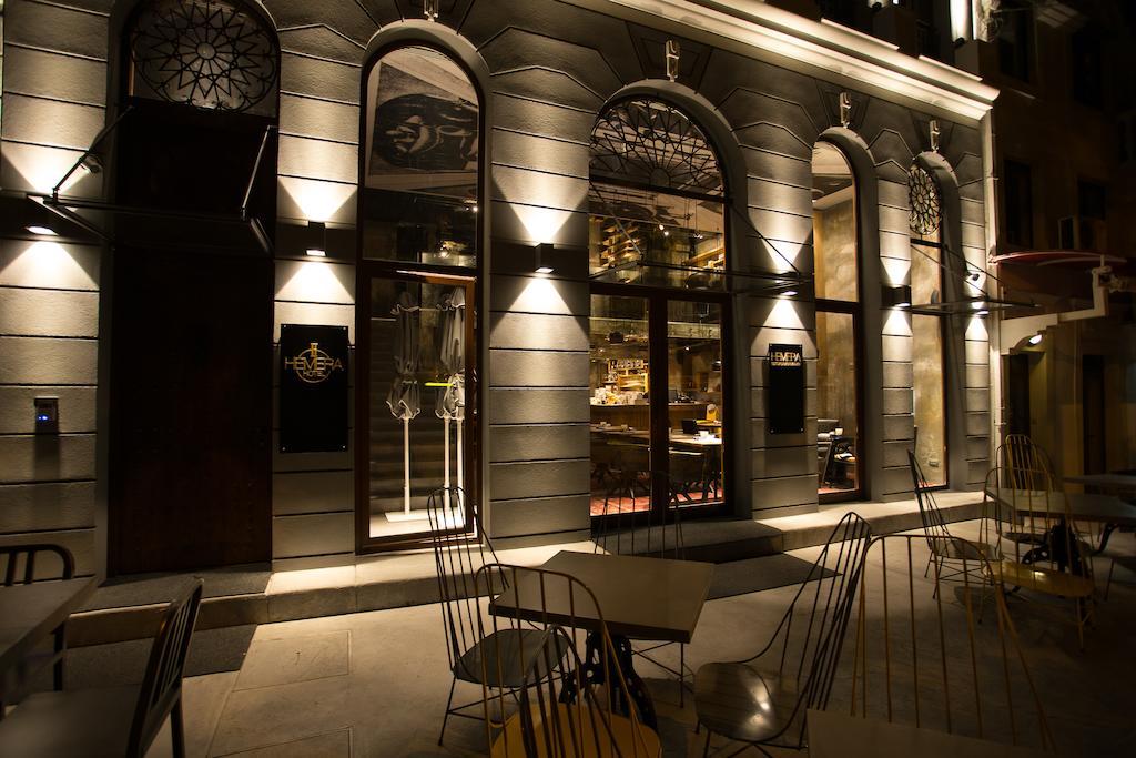 Hotel Hemera Podgorica Exterior foto The restaurant in 2012